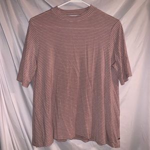 Pink/Tan short sleeve shirt American Eagle size: M